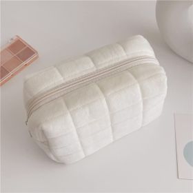 Plush Makeup Bag Checkered Cosmetic Bag Cosmetic Travel Bag Large Zipper Travel Toiletry Bag Portable Multi Functional Capacity Bag Cute Makeup Brushe (Color: White)